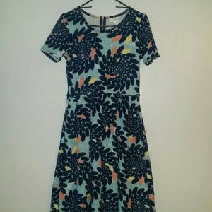 LuLaRoe Amelia size M