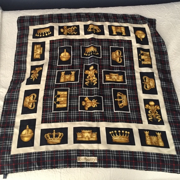 ‼️SALE‼️Silk Burberry scarf
