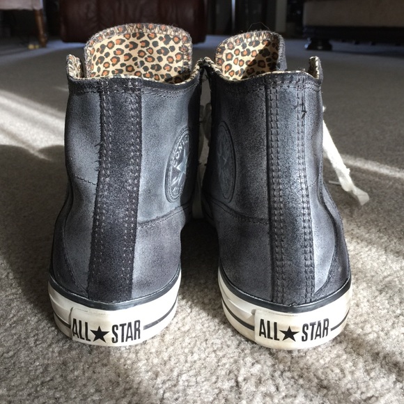 Converse - Picture 2 of 4