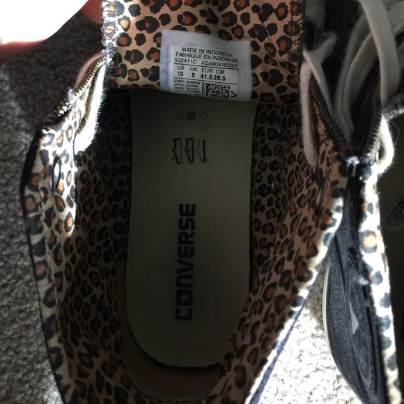 Converse - Picture 3 of 4
