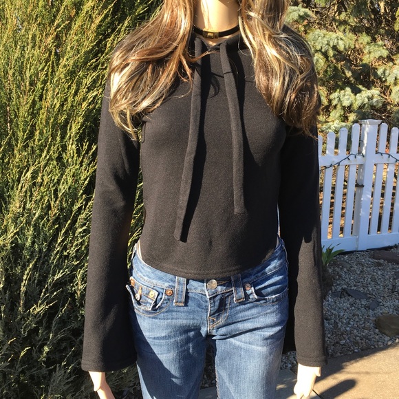 HOODED SWEATER & SOFT BELL SLEEVES 1 left - Picture 5 of 8