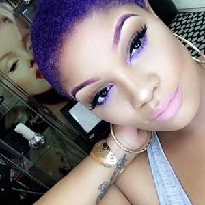 Meet your Posher, Lela