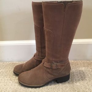 Clarks tan suede boots, size 8