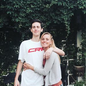 Meet your Posher, Levi