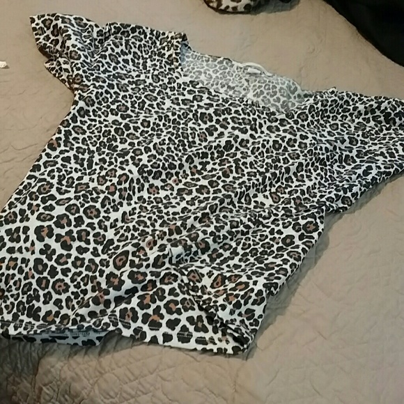 VS Cheetah Tee!!! Rhaa!! - Picture 4 of 4