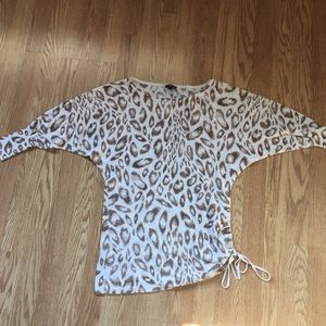 Express animal print 3/4 sleeve top