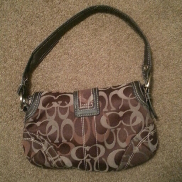 Coach purse - Picture 2 of 3
