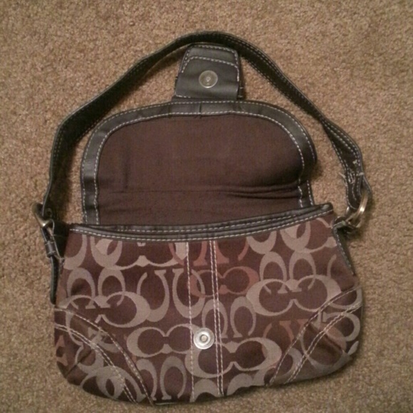 Coach purse - Picture 3 of 3