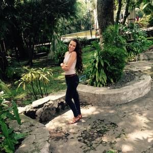 Meet your Posher, Cecilia