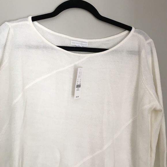 White shirt - Picture 2 of 4