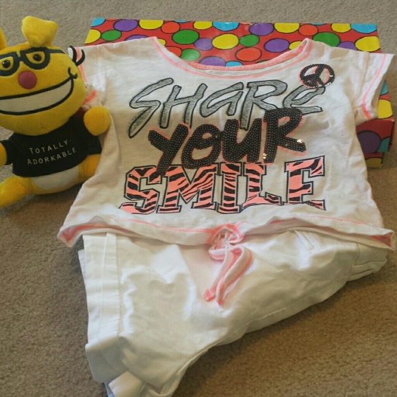 Justice // Share Your Smile Cropped T-Shirt - 10
