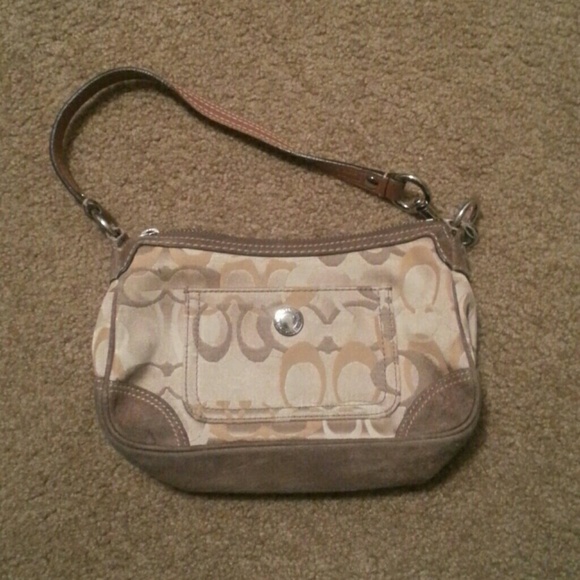 4 Coach clutches & mini bags - Picture 2 of 4