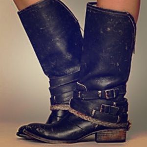 Freebird by Steve Madden Drover Boots
