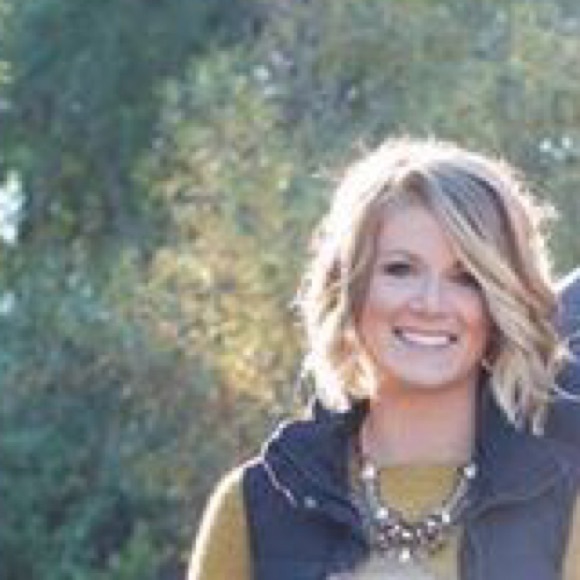 Meet your Posher, Kelsey - Picture 1 of 1