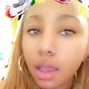 Meet your Posher, Tia