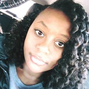 Meet your Posher, Krystal