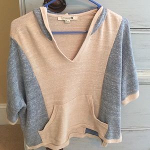 Half sleeve v-neck hoodie sweatshirt
