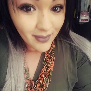 Meet your Posher, Lizbeth