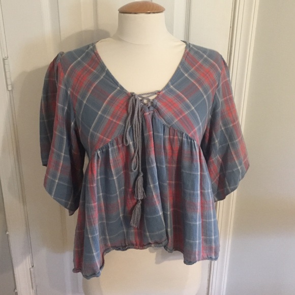Plaid high-low top with tie detail