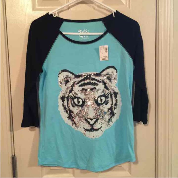 Justice long sleeved shirt NWT