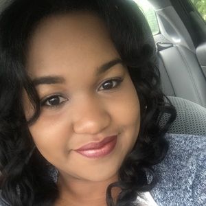 Meet your Posher, Marissa