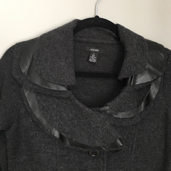 Jacket - Picture 2 of 4