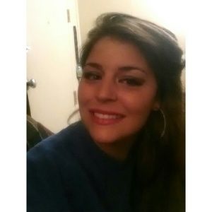 Meet your Posher, Liz