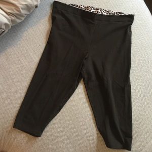 VS Pink Crop Yoga Legging Sz L