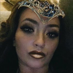 Meet your Posher, Kari