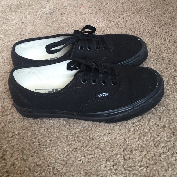 Authentic (original) black vans - Picture 2 of 3