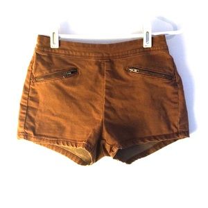 Bullhead high-rise short short