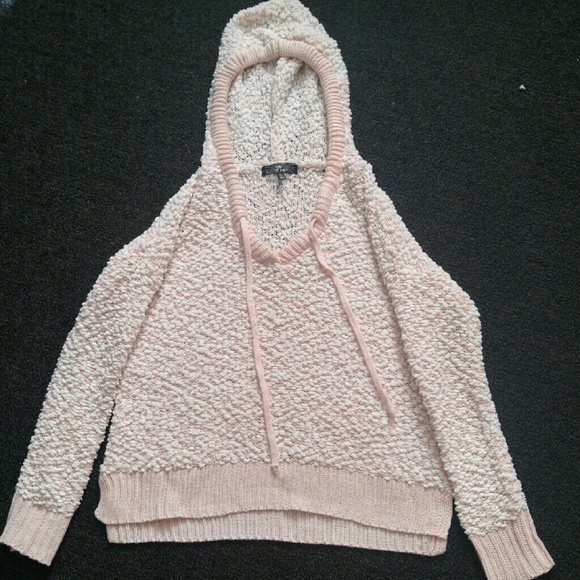 Almost famous sweater