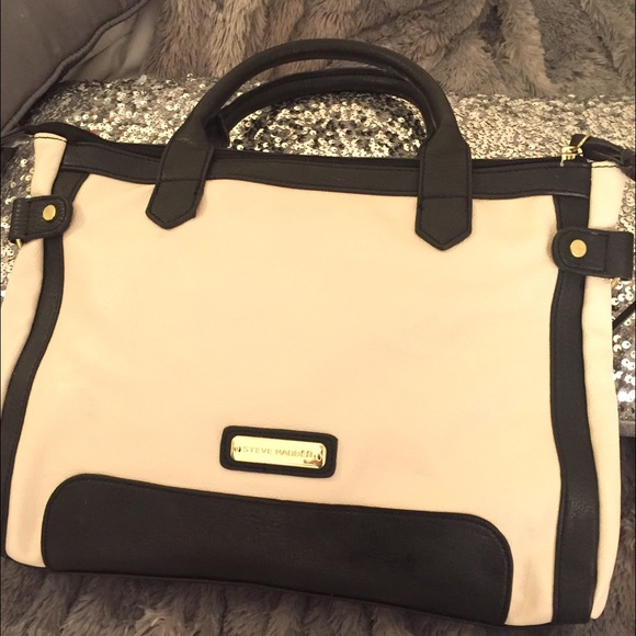 Steve Madden Purse ⚫️⚪️