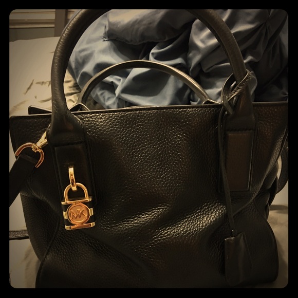 Brand new Michael Kors Selma Med Black Bag