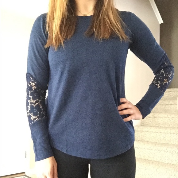 Light Sweater - Picture 4 of 4