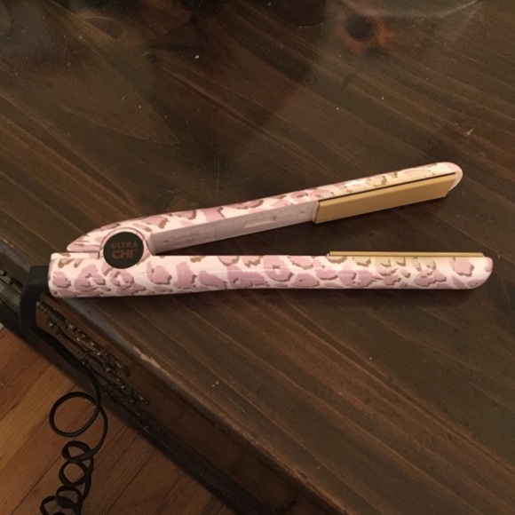 Pink leopard print Chi flat iron