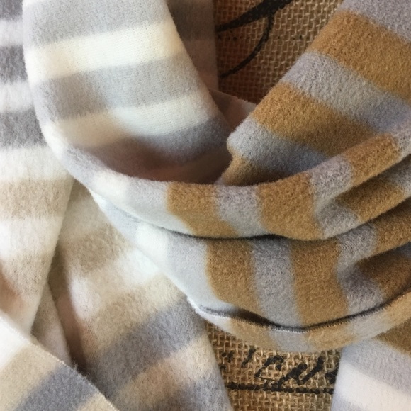 ❄️❄️❄️Fleece Infinity Scarf - Picture 2 of 3
