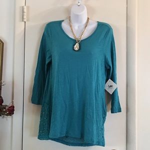 🎉REDUCED 🎉 New Lace Teal Top💄
