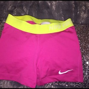 Nike Pro