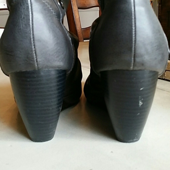 SOLD - Picture 4 of 4