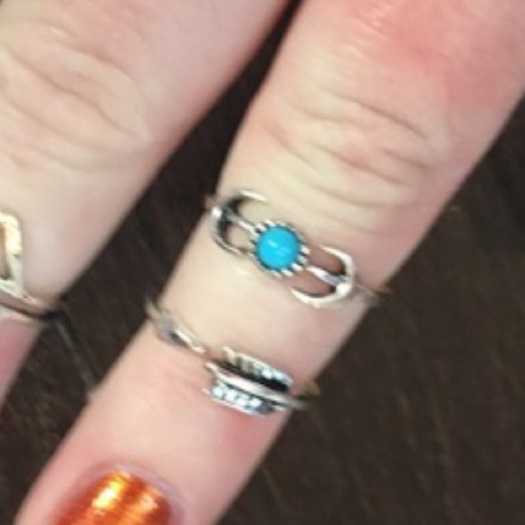 (B1) 🦄5 for $35🦄 Boho 6 piece ring set - Picture 4 of 5