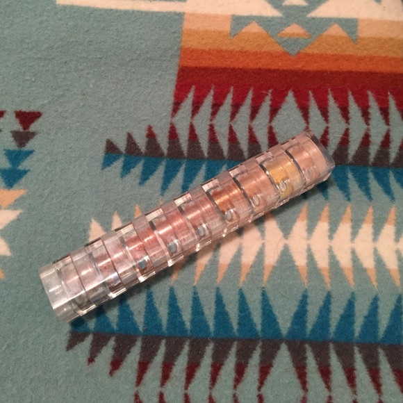 New Mahya mineral fall shimmer eye shadow palette!