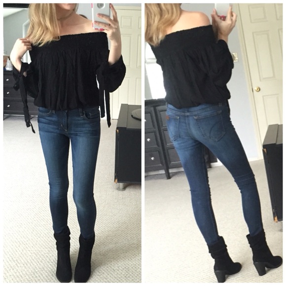 LAST ITEM▫️Black Off Shoulder Long Sleeve Bodysuit - Picture 2 of 4