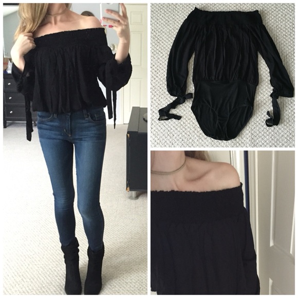 LAST ITEM▫️Black Off Shoulder Long Sleeve Bodysuit - Picture 4 of 4