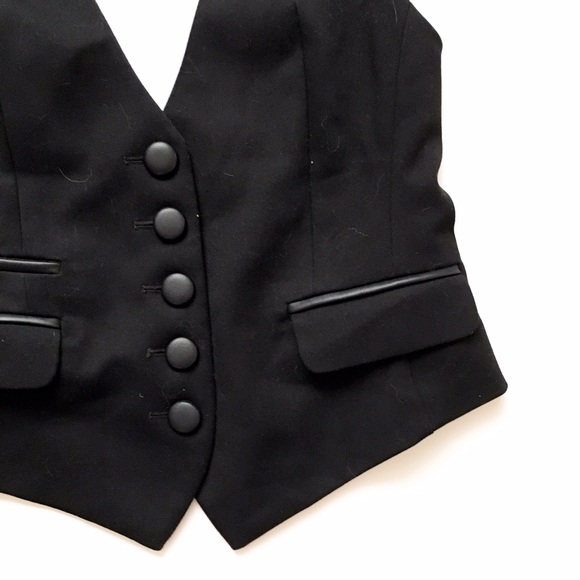 Express Halter vest - Picture 2 of 4