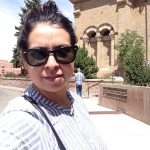 Meet your Posher, Marcia