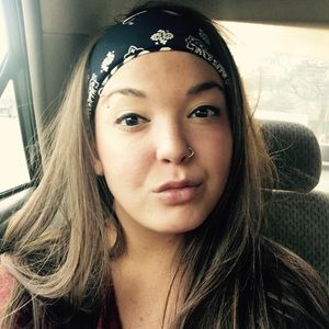 Meet your Posher, Kira