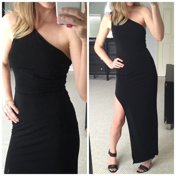 LAST ITEM▫Stunning Black One Shoulder Maxi w/ Slit - Picture 3 of 4
