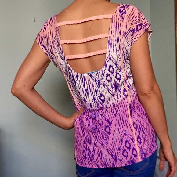 Patterned Ombré Top - Picture 2 of 4