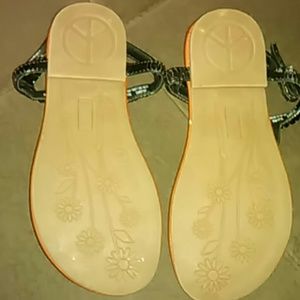 Girls Cherokee Sandals